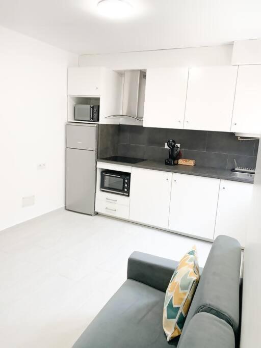 Estudio A 2 Minutos De La Playa Apartment Sanxenxo Bagian luar foto